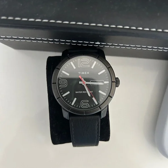 Timex Black Watch - Picture 2 of 2